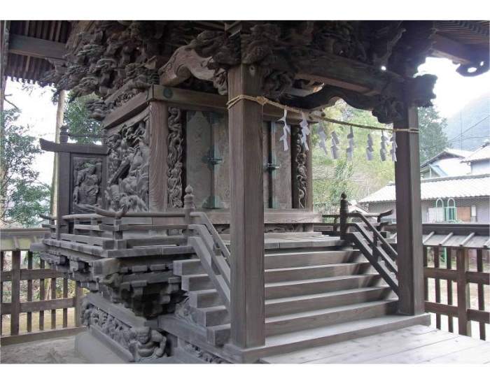 030八幡神社本殿