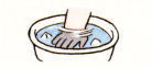 (イラスト)水で冷やす