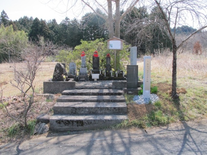 御堂ヶ谷戸の石仏群