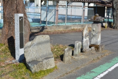 小杉堀之内の石仏群