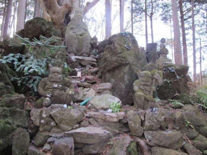 大平山の役行者像