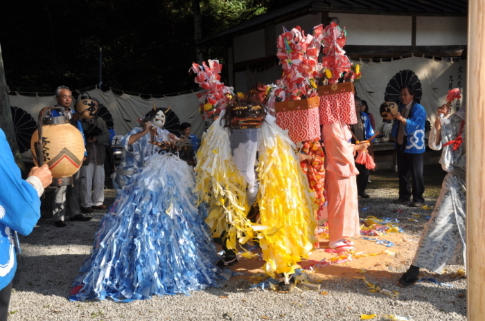 住吉神社の獅子舞　平成27年10月18日撮影